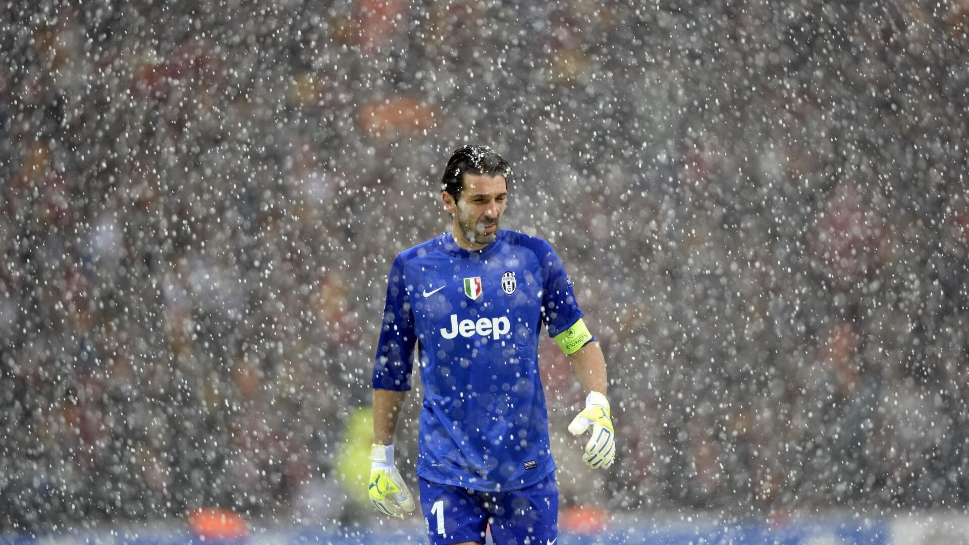 _沙滩足球：热情似火的夏日盛事_，沙滩足球赛