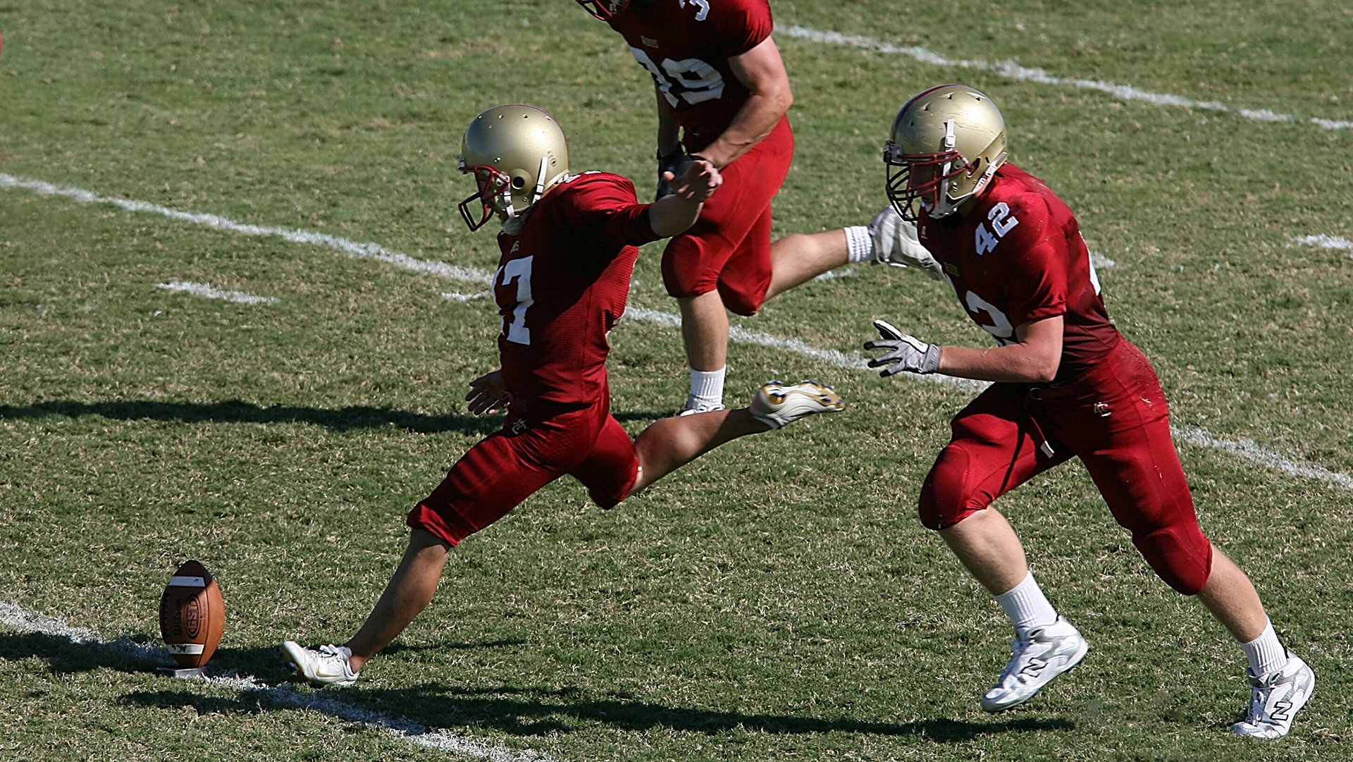 “德甲强队保持领先,冲刺光环逐渐升起”,德甲强吗